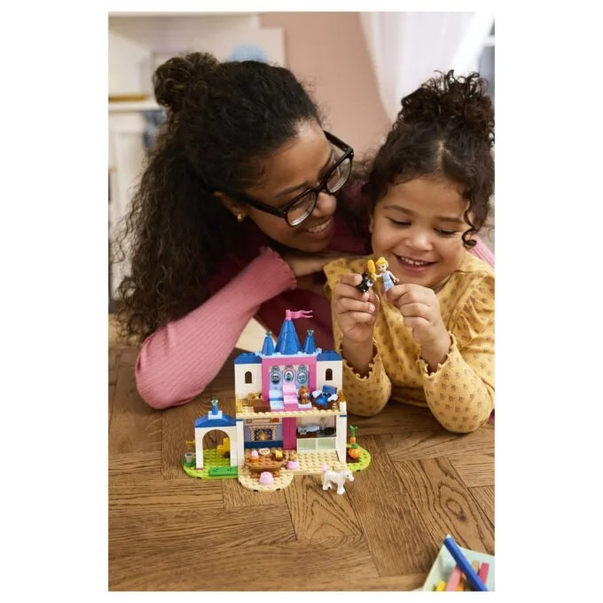 LEGO Disney Princess Cinderellas Tierpalast — image 3