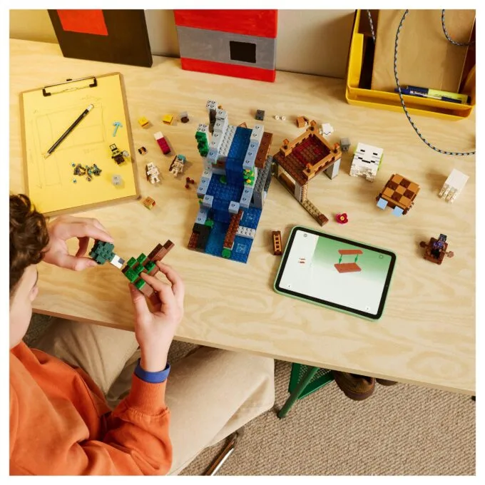 LEGO Minecraft 21597 building toy — image 6
