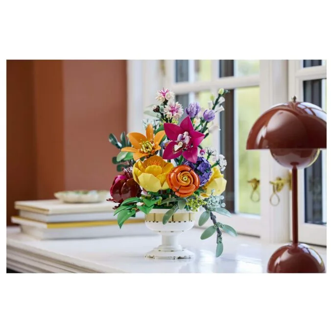LEGO Botanicals Flower Arrangement — image 33