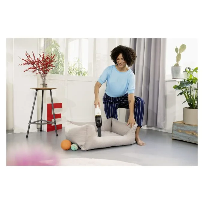 Kärcher CVH 2 handheld vacuum — image 2