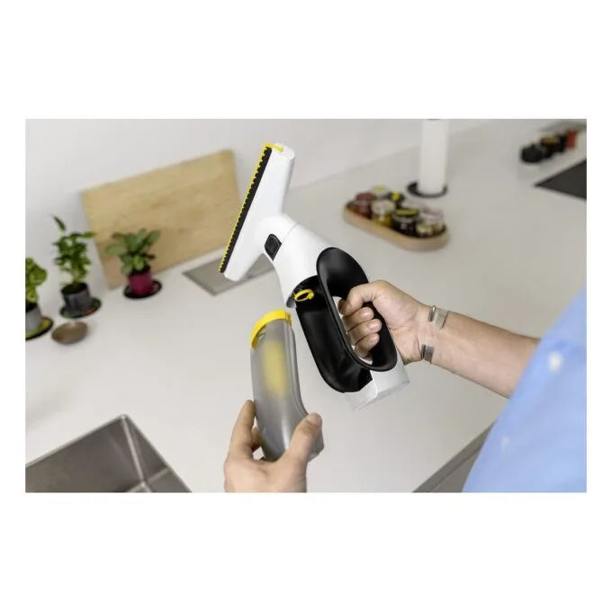 Kärcher WV 2 Universal Care electric window cleaner — image 2