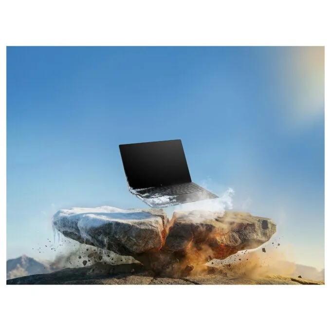 HP OmniBook Ultra 14-kd0201ng CU9 386H/32GB/2TBSSD/W11 Pro Touch — image 1