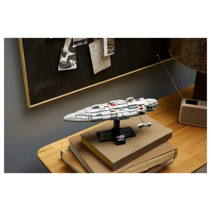 LEGO Star Wars Home One Starcruiser — image 29