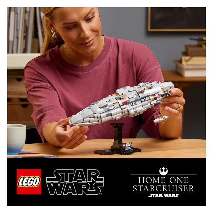 LEGO Star Wars Home One Starcruiser — image 32