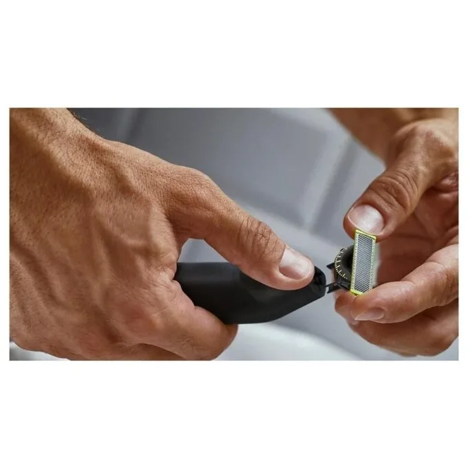 Philips OneBlade Pro 360 QP6542/15 black — image 9