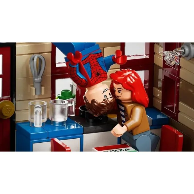 LEGO Marvel 76317 Peter Parker's apartment — image 5