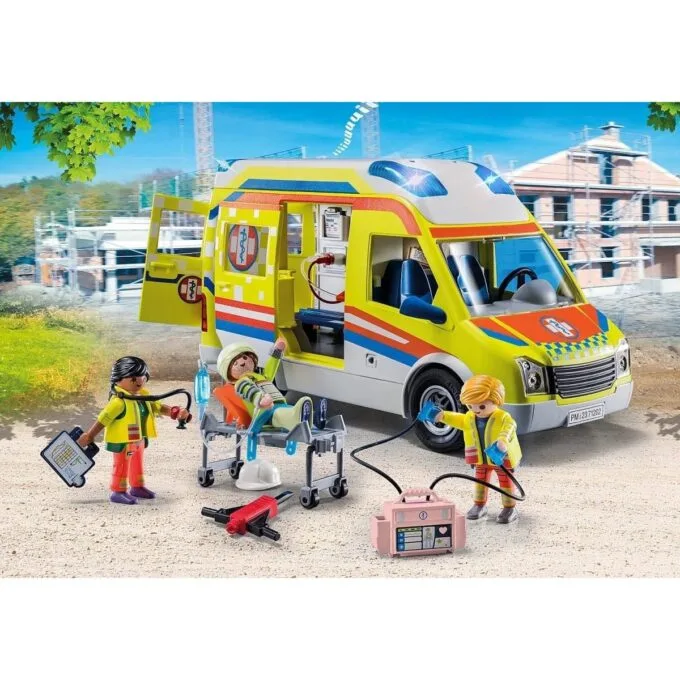 Playmobil City Life 71202 Ambulance with light and sound — image 4