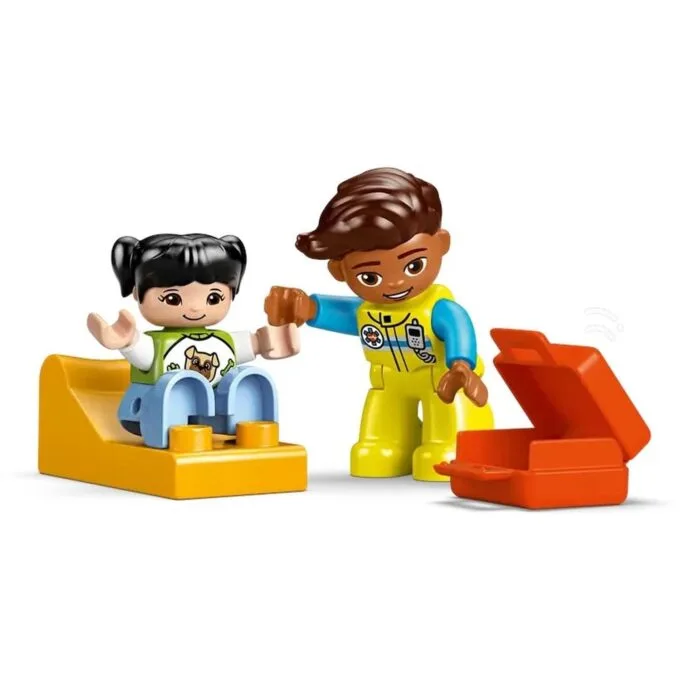 LEGO Duplo Town 10447 Ambulance with driver — image 4