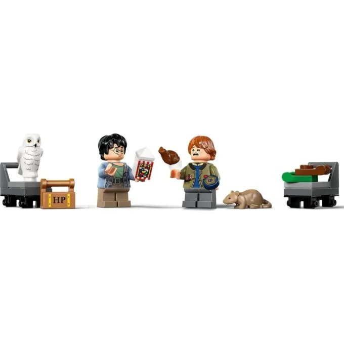 LEGO Harry Potter 76450 Book Nook: The Hogwart Express — image 4