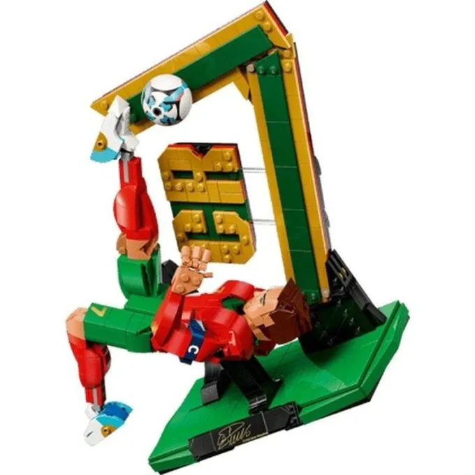 LEGO Editions Sports 43016 Cristiano Ronaldo — a football legend — image 4