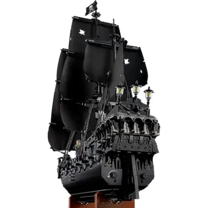 LEGO Icons 10365 Captain Jack Sparrov's pirate ship — image 6