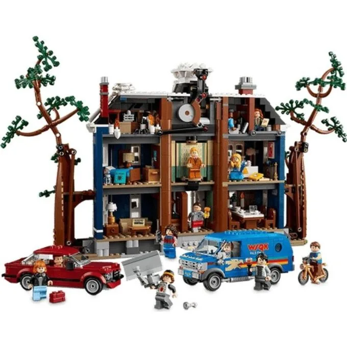 LEGO Icons 11370 Stranger Things: Creel House — image 3
