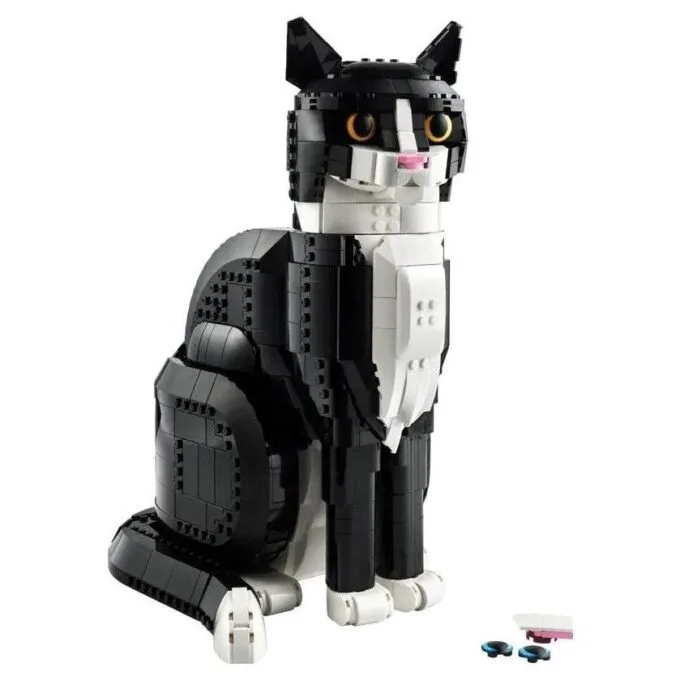 LEGO Ideas 21349 Black and white cat — image 3