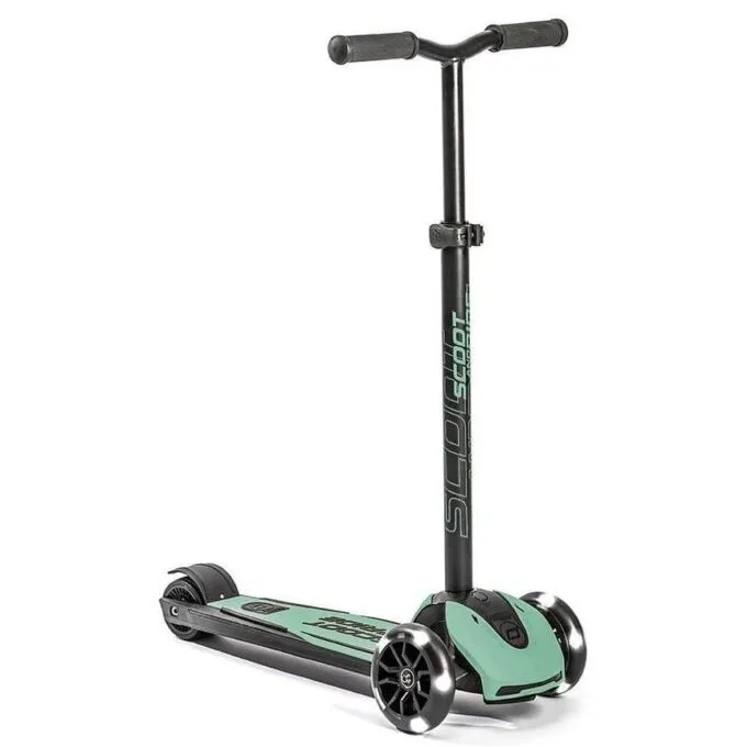 Scoot & Ride Highwaykick 5 LED Forest — image 1