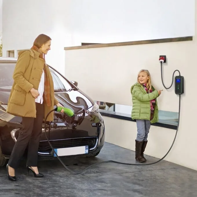 Qoltec Mobilna ładowarka do samochodu elektrycznego EV z regulacją 2w1 Typ2 | 11kW | CEE 5 PIN | Wi-fi| LCD | 3 fazy | Przenośna | Wallbox | 5m — image 8