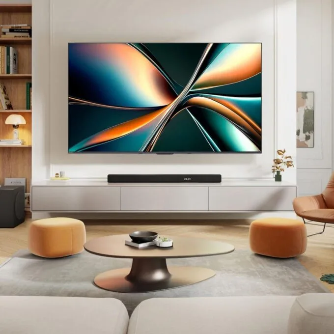 Hisense 85U8Q 85'' 4K Smart QLED MINI LED 144hz TV — image 18
