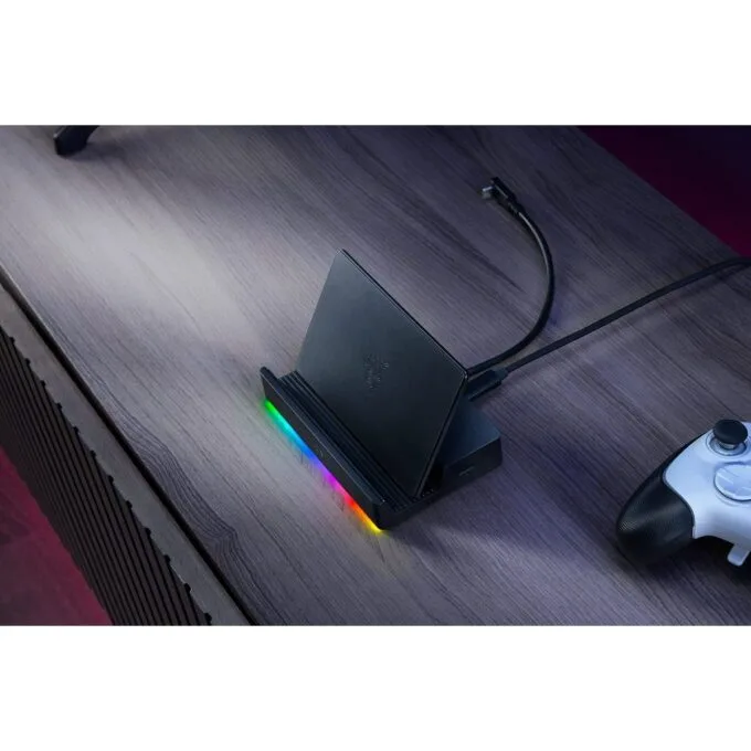 Razer Handheld Dock Chroma - Steam Deck, Switch 2, Smartphones, Tablets - USB C/USB A/HDMI/GbE/100W — image 5