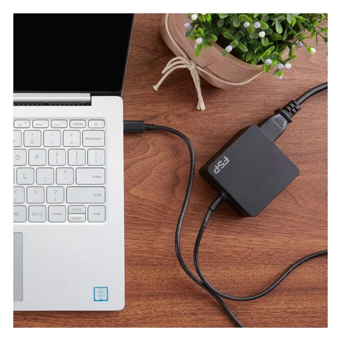 FSP NB C power adapter/inverter — image 3