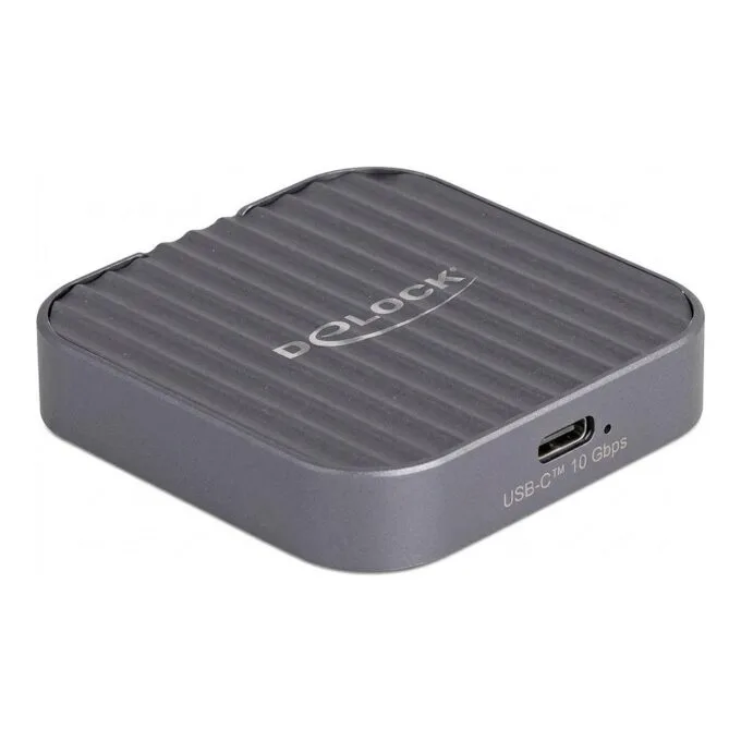Magnetic case USB Type-CTM 10 Gbps for 1 x M.2 NVMe or SATA SSD — image 1
