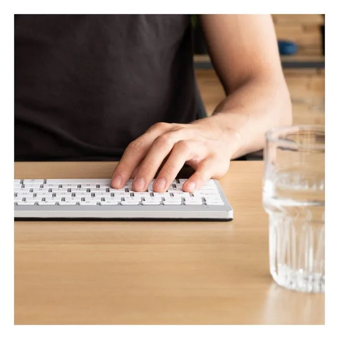 R-Go Tools RGOCOFRWLWH keyboard — image 9