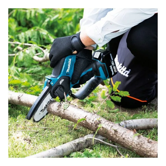 Makita DUC101Z chainsaw — image 17