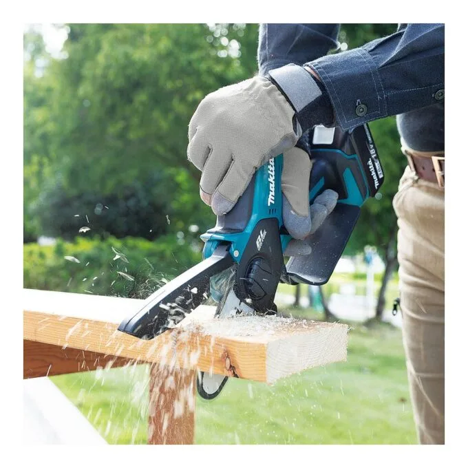 Makita DUC101Z chainsaw — image 19