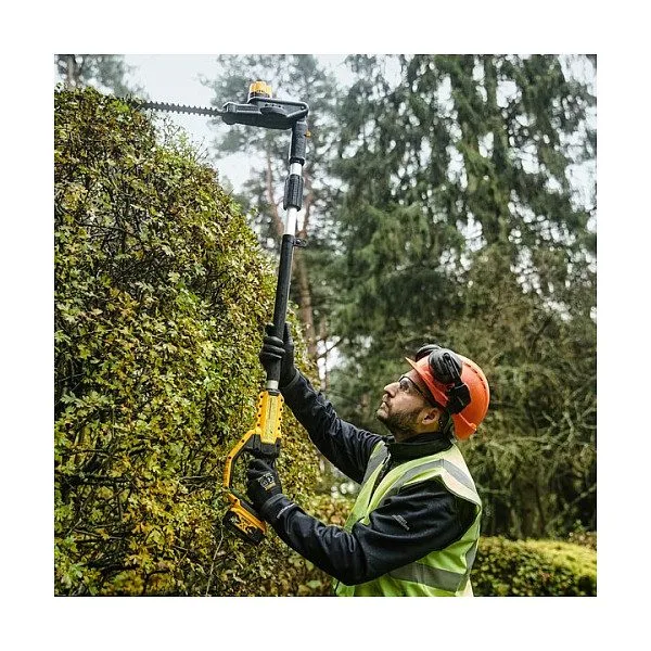 DeWALT DCMPH566N-XJ power hedge trimmer — image 9
