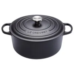Le Creuset Signature
