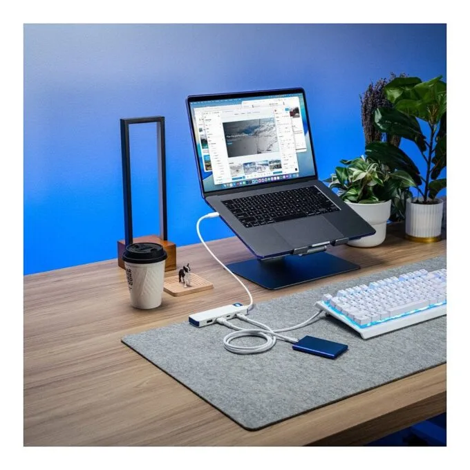 D TARGUS HyperDrive Flex 4 Port USB-C Combo Hub — image 2
