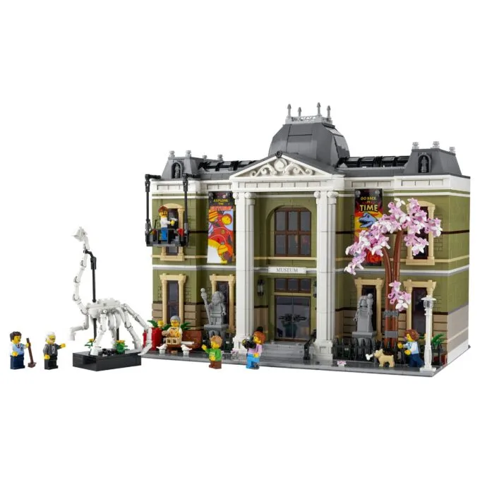 LEGO ICONS Natural History Museum — image 2