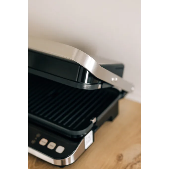 AENO ''Electric Grill EG1: 2000W, 3 heating modes - Upper Grill, Lower Grill, Both Grills  Defrost, Max opening angle -180°, Temperature regulation, Timer, Removable double-sided plates, Plate size 320*220mm'' — image 11