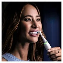 Oral-B iO 10 white — image 3
