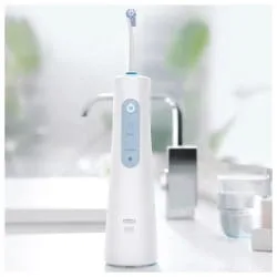 Oral-B AquaCare 4 White — image 4