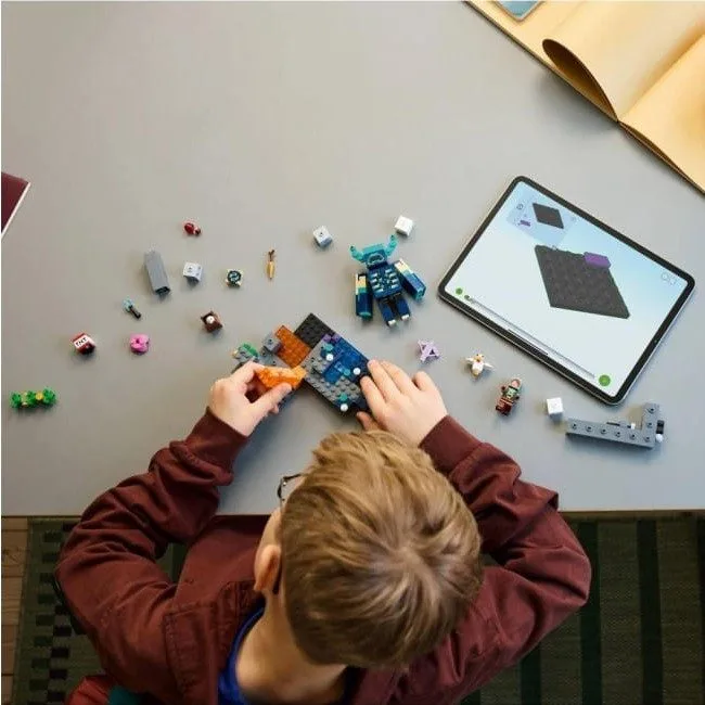 LEGO Minecraft 21274 Meeting with the Guardian — image 10