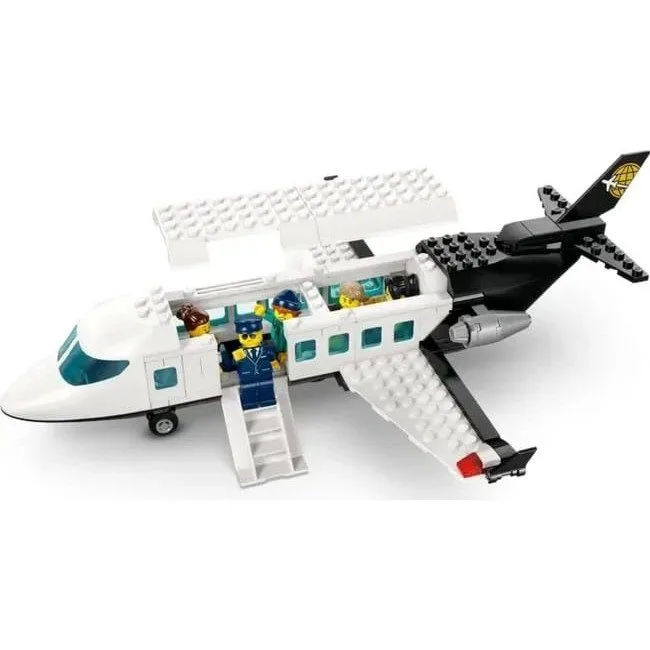 LEGO City 60502 Airport with plane — image 4