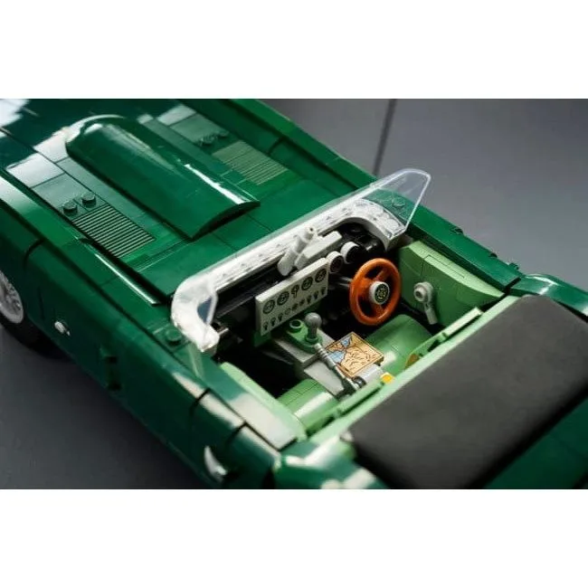 LEGO Icons 11381 Jaguar Type E — image 13