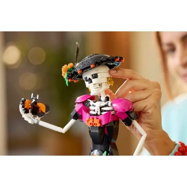 LEGO Ideas 21372 Lady Catrina — image 15