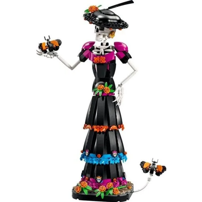 LEGO Ideas 21372 Lady Catrina — image 2