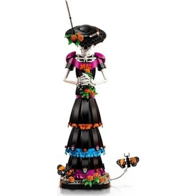 LEGO Ideas 21372 Lady Catrina — image 3