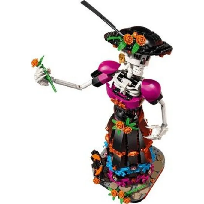 LEGO Ideas 21372 Lady Catrina — image 5