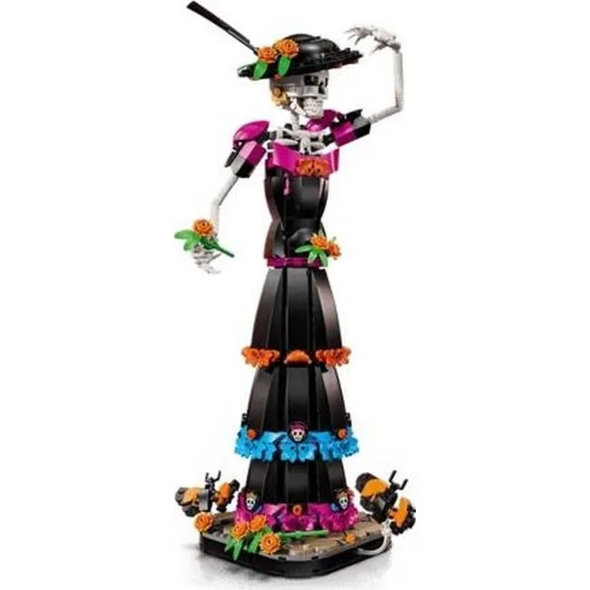 LEGO Ideas 21372 Lady Catrina — image 6