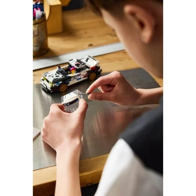 LEGO Speed Champions 77263 BMW E30 M3 — image 8
