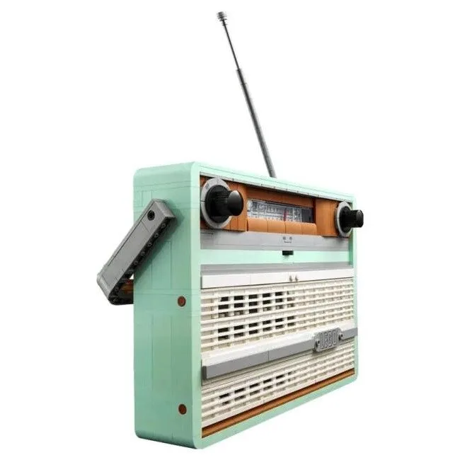 LEGO Icons 10334 Retro style radio — image 7