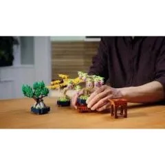 LEGO Botanical Collection 10373 Small bonsai trees