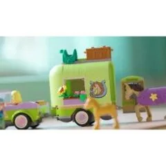 LEGO Friends 42695 Trailer with horse and foal