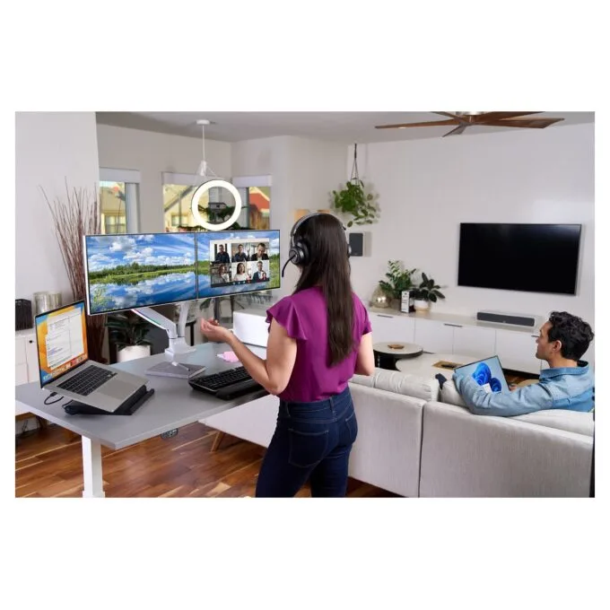 Kensington W2050 Pro webcam — image 25