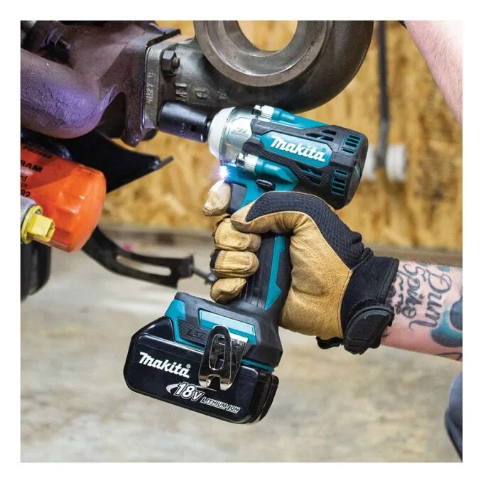 Makita DTW301Z power wrench — image 4