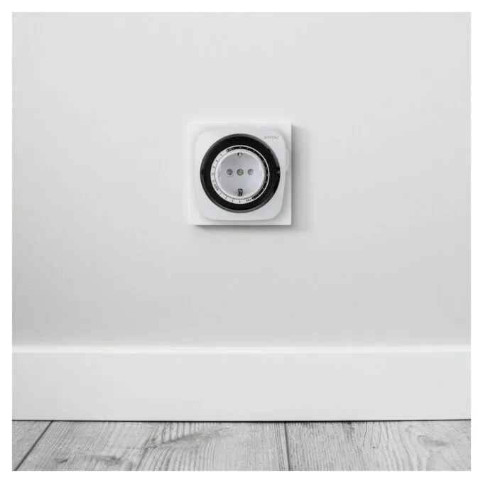 Entac EMTM24-1E power plug adapter — image 6