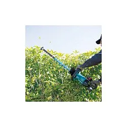 Makita DUH601Z power hedge trimmer — image 2