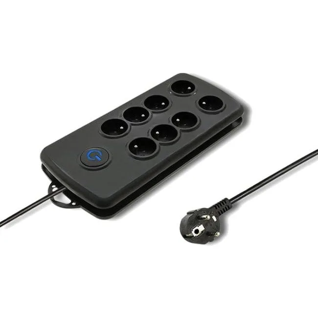 Qoltec 8 gniazd 2.5m czarna — image 1